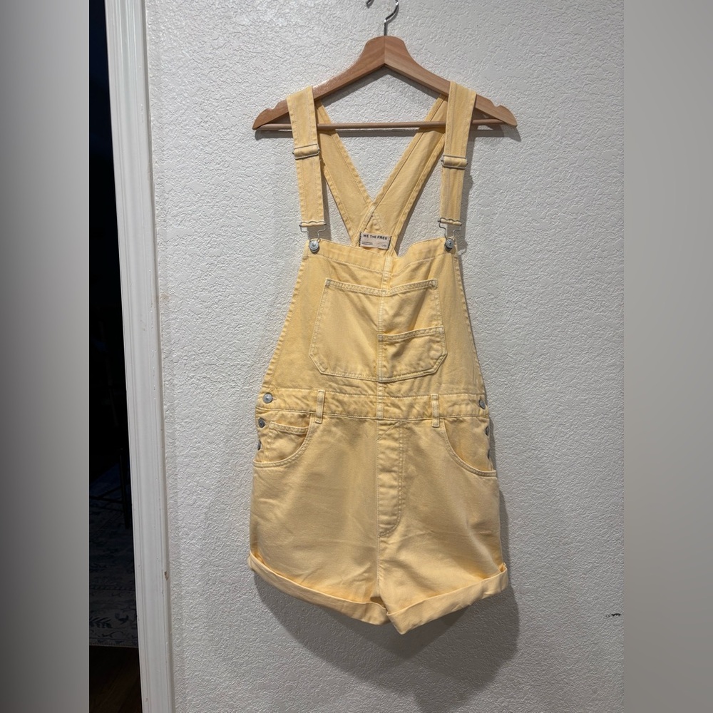 We The Free Ziggy Shortalls in Butter Yellow Size L - Picture 2 of 3